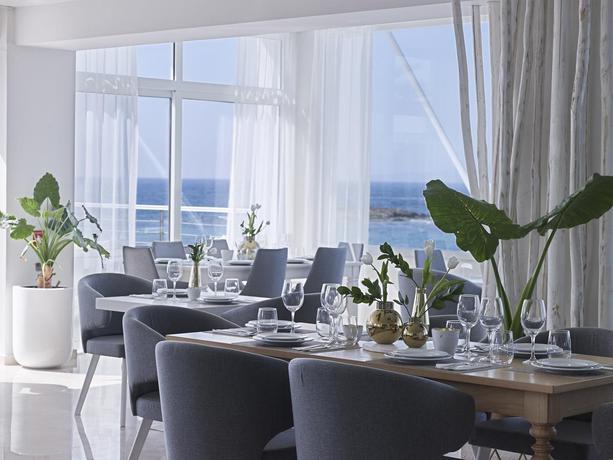 Hotel Knossos Beach