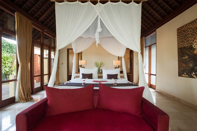 Hotel Komaneka Tanggayuda