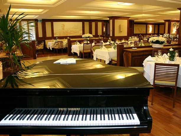 Hotel Kubitschek Plaza