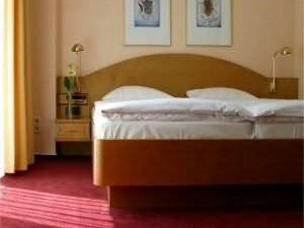Hotel Kurfuerstendamm am Adenauerplatz