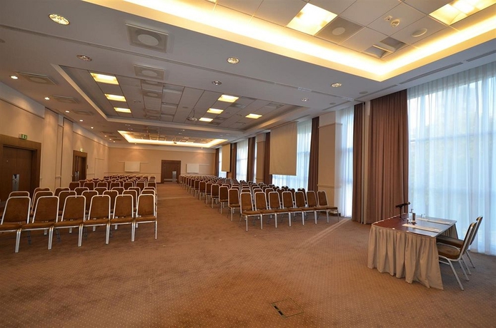 Hotel Kyriad Prestige