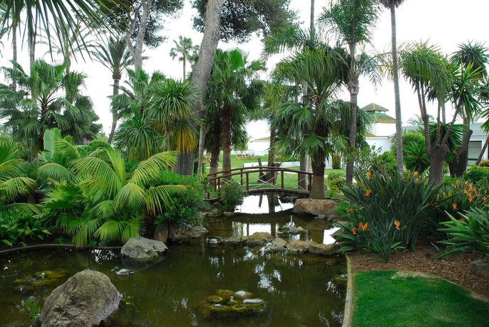 Hotel LOS MONTEROS