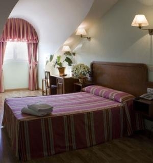 Hotel La Cabaña