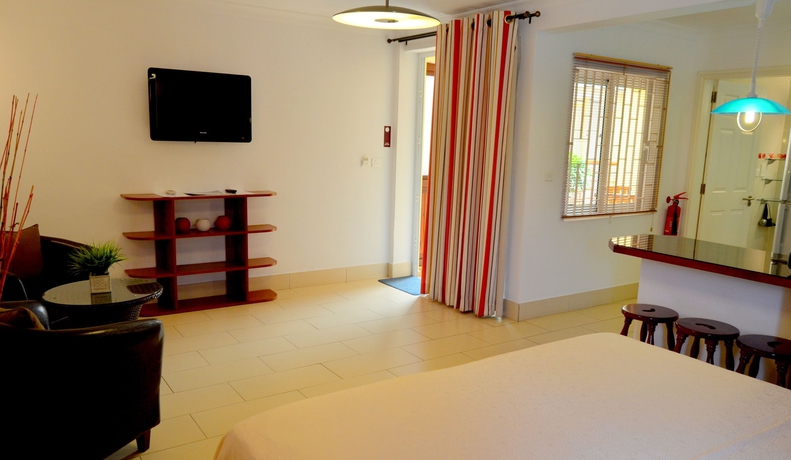 Hotel La Pointe Villas