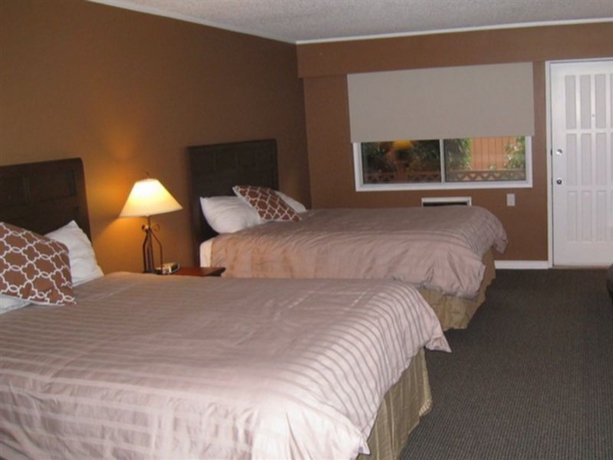 Hotel Lake City Inn  And  Suites