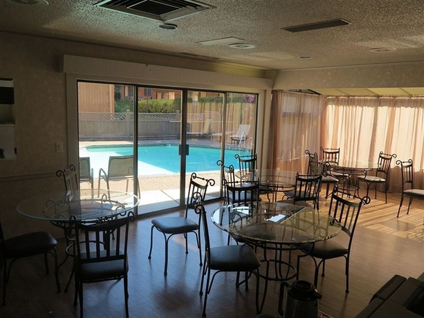 Hotel Lake City Inn  And  Suites