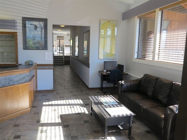 Hotel Lake City Inn  And  Suites