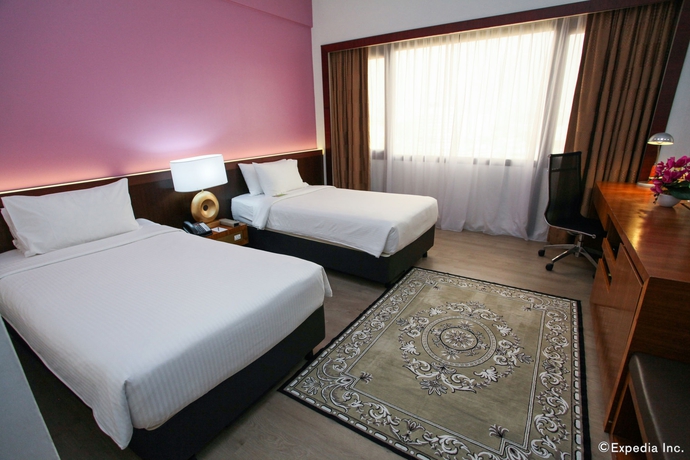 Hotel Landmark Village