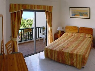 Hotel Las Adelfas