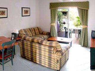 Hotel Las Adelfas