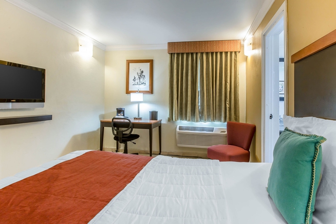 Hotel Le Consulat, An Ascend Collection Hotel