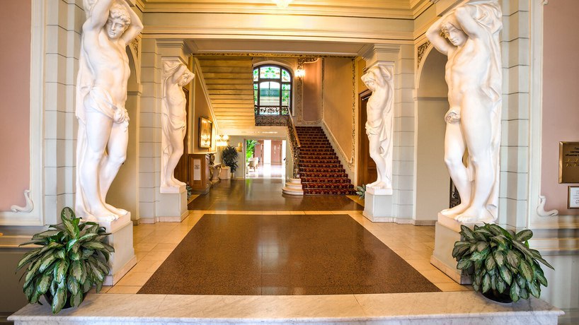 Hotel Le Meridian National