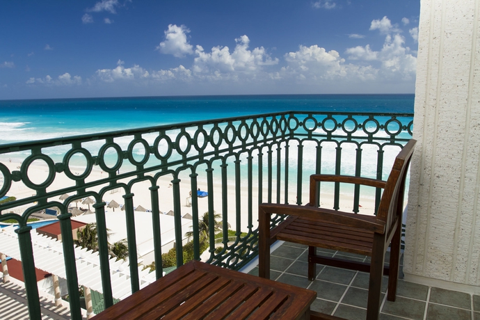 Hotel Le Meridien Cancun Resort & Spa