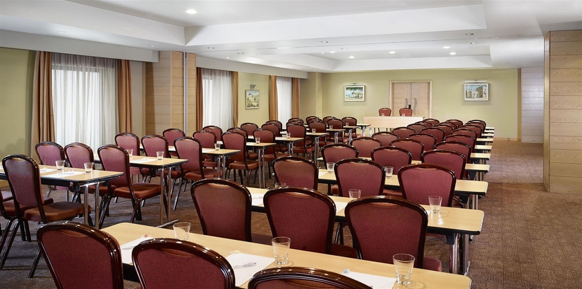 Hotel Le Meridien St. Julians