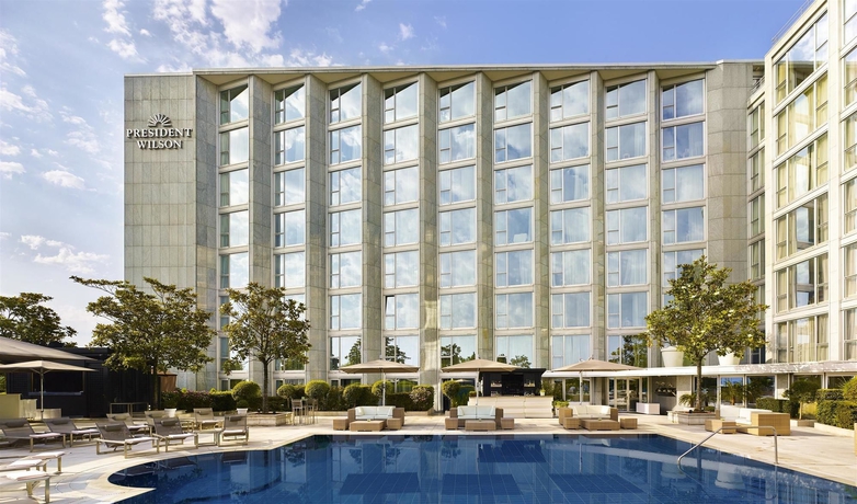 Hotel Le President Wilson