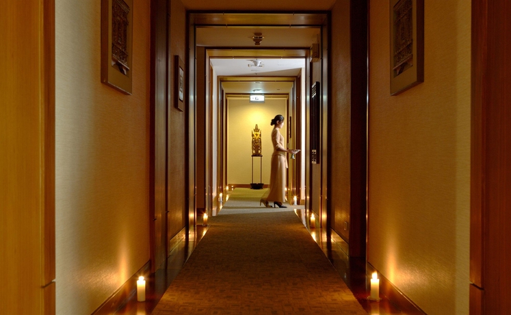 Hotel Le Royal Meridien Plaza Athenee