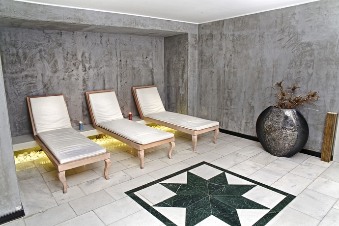 Hotel Legacy Ottoman