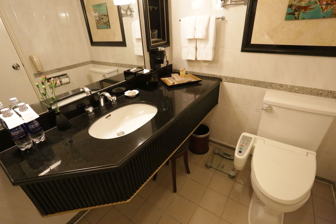 Hotel Legend Saigon
