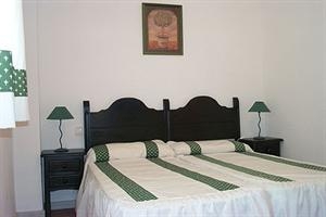 Hotel Leo Alcaudon-alcaravan