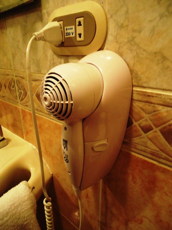 Hotel Leon De Oro & Suites