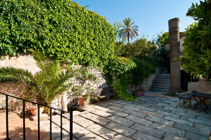 Hotel Leon De Sineu