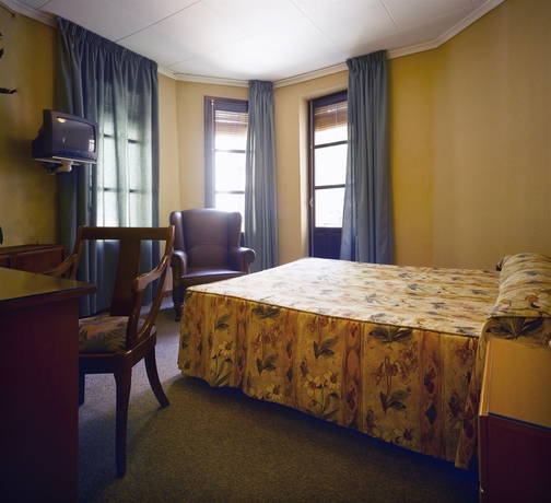 Hotel León