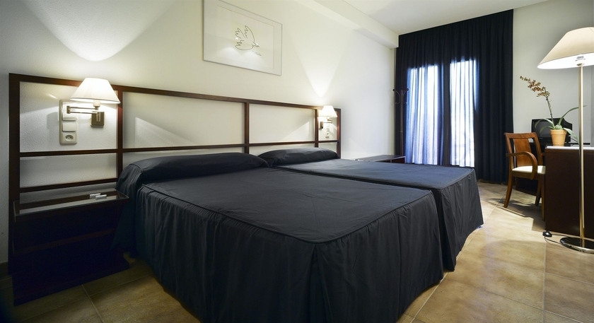 Hotel León