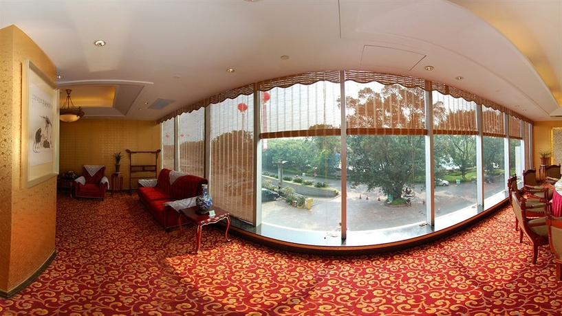 Hotel Lijiang Waterfall Guilin
