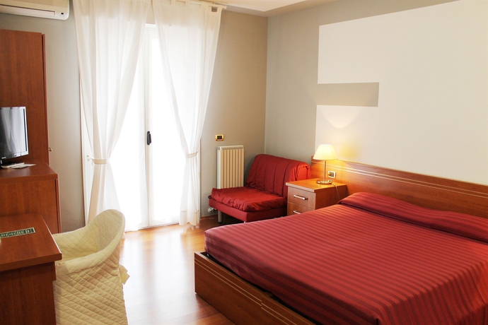 Hotel Loano 2 Village