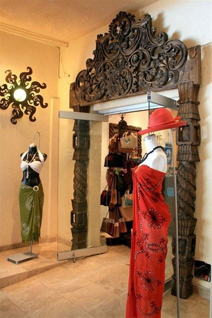 Hotel Los Arcos Suites