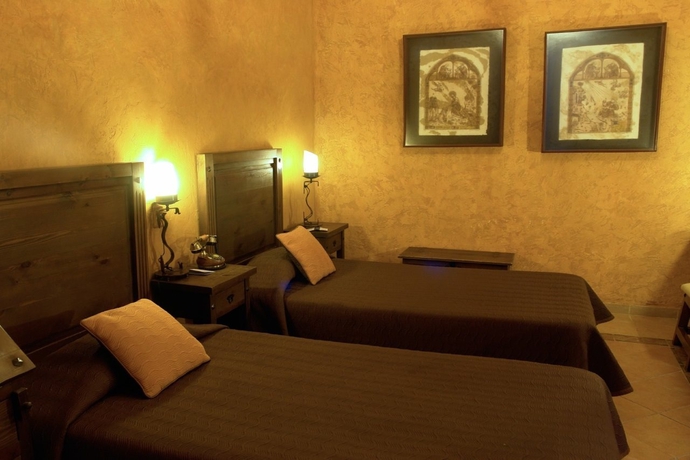 Hotel Los Frailes