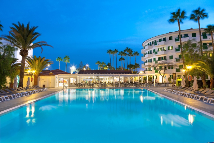 Hotel Los Salmones