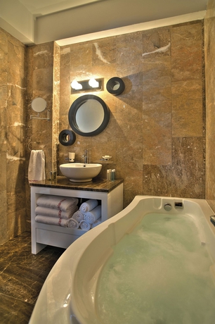 Hotel Louis Althea Kalamines Villas