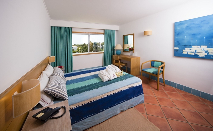 Hotel Luna Alpinus Falésia Suites