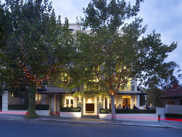 Hotel Lyall