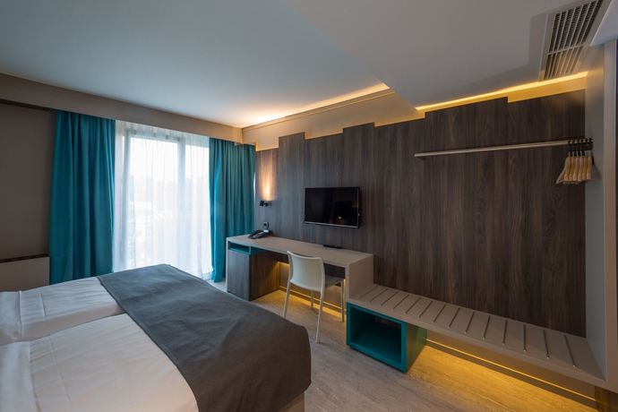 Hotel M
