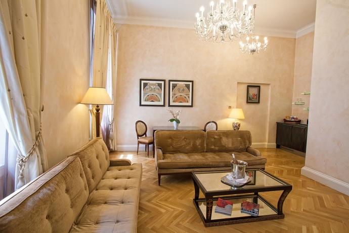 Hotel MAMAISON SUITE PACHTUV PALACE