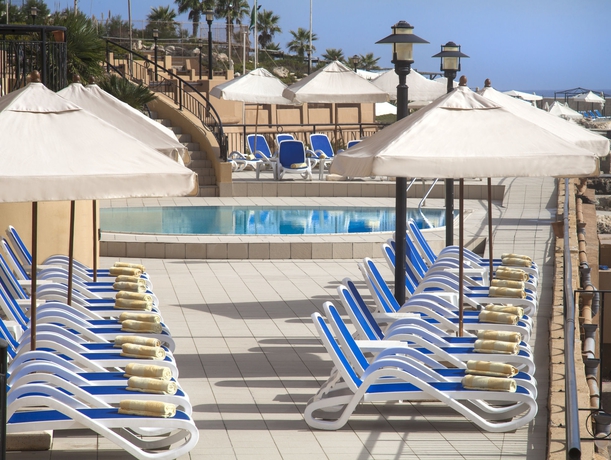 Hotel MARINA AT THE CORINTHIA BEACH RESORT