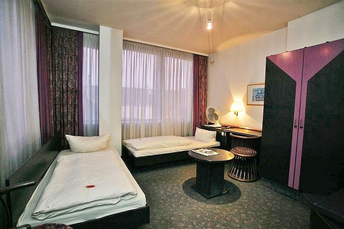 Hotel MIRAGE