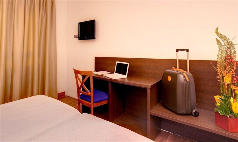 Hotel Madrid Torrejon Plaza (antes Don Sancho)