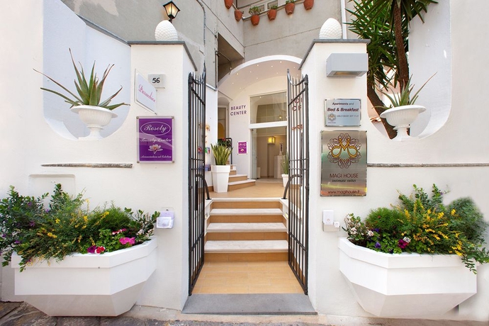 Hotel Magi House