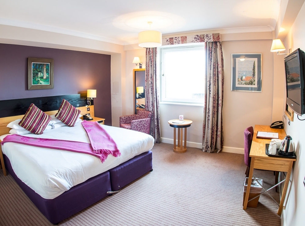 Hotel Maids Head