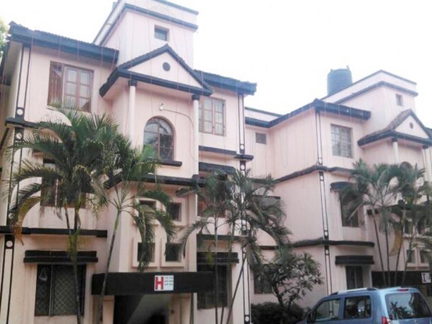 Hotel Maizons Lakeview Resort