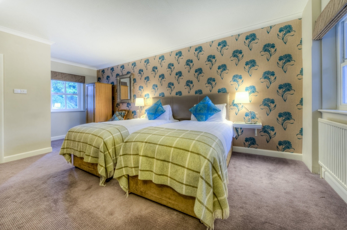 Hotel Makeneny Hall