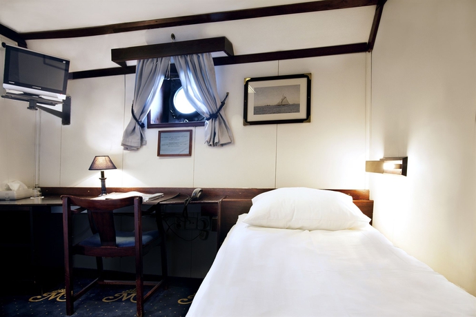 Hotel Malardrottningen Boat