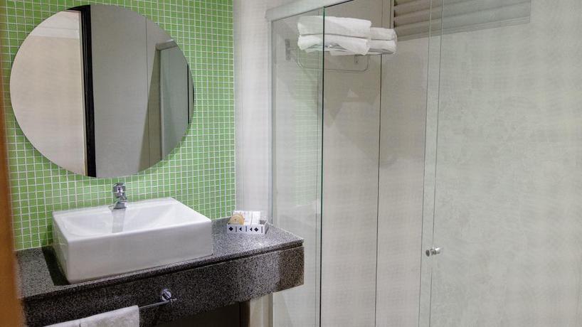 Hotel Manhattan Plaza