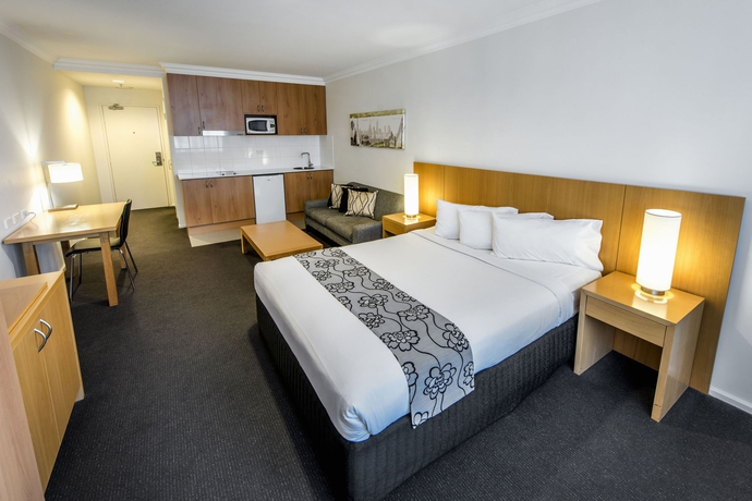 Hotel Mantra On Murray