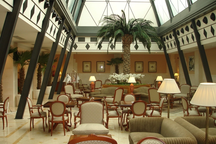 Hotel Maria Elena Palace