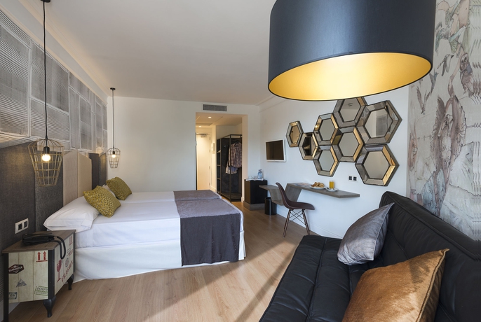 Hotel Marina Barracuda (solo adultos mayores 16 años)