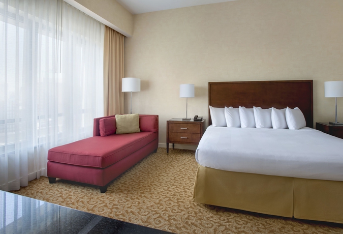 Hotel Marriott New York at the Brooklyn Bridge